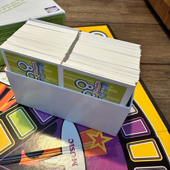 Trivial Pursuit Totally 80s Edition (Complete) Excellent Condition - Picture 4 of 6